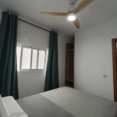 Trenzas Y Mar & Familias Apartment